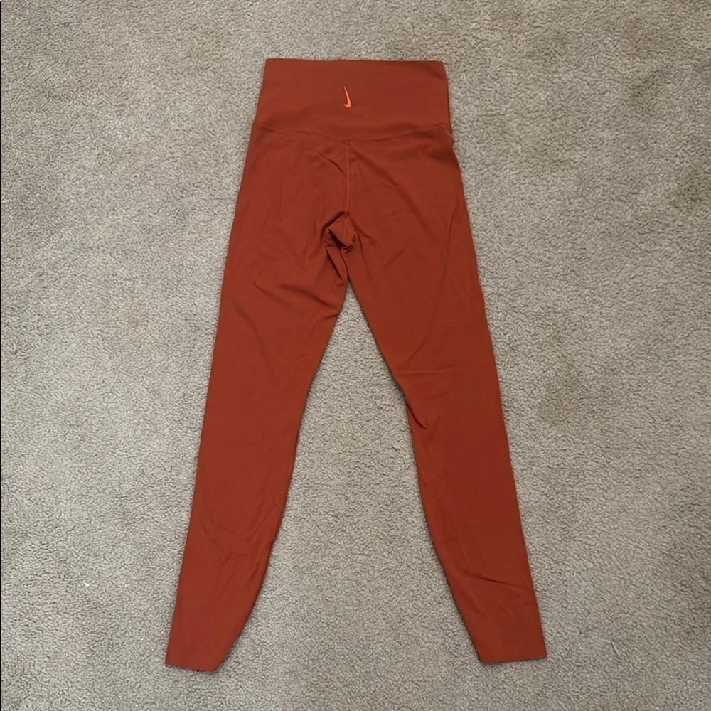 Nike Rust Colored High-Waisted Leggings